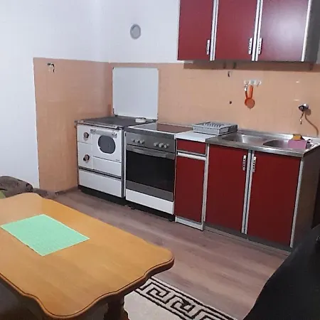 Nada Udobnost I Mir *